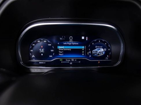 Used 2023 Chevrolet Tahoe Premier AWD/4WD image 23