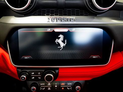 Used 2020 Ferrari Portofino RWD image 53