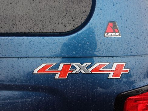 Used 2017 Chevrolet Silverado 1500 LT w/ All Star Edition AWD/4WD image 29