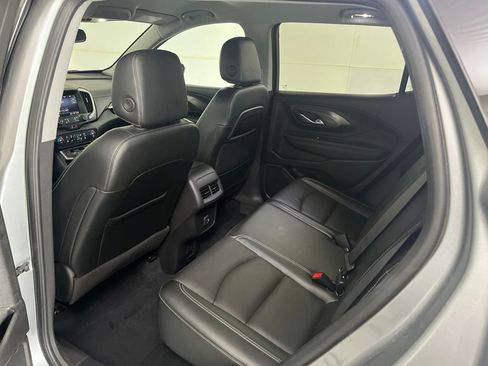 Used 2023 GMC Terrain SLT AWD/4WD image 25