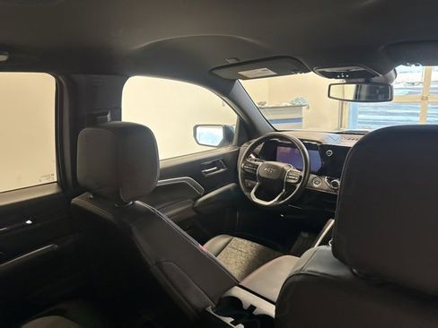 Used 2024 Chevrolet Colorado Z71 image 28