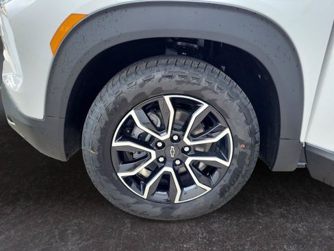 Used 2025 Chevrolet TrailBlazer ACTIV w/ Driver Confidence Package FWD image 15