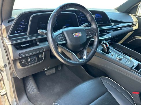 Used 2024 Cadillac Escalade Sport RWD image 24
