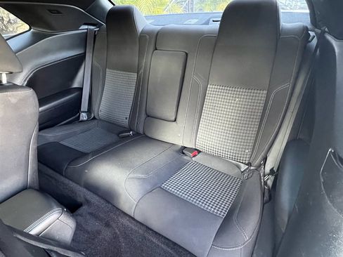Used 2018 Dodge Challenger SXT image 11