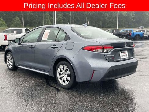 Used 2024 Toyota Corolla LE FWD image 3