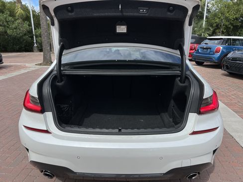 Used 2019 BMW 330i Sedan w/ M Sport Package RWD image 32