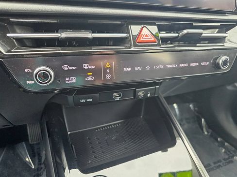 Used 2023 Kia Niro Wind FWD image 31