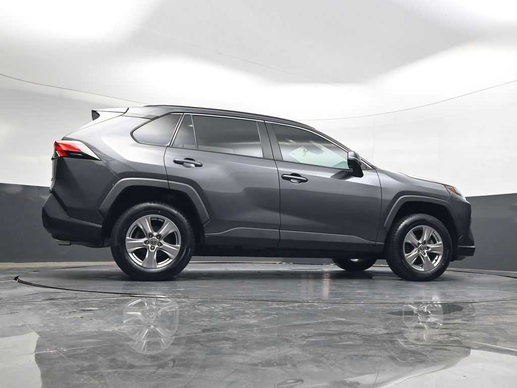 Used 2023 Toyota RAV4 XLE FWD image 32