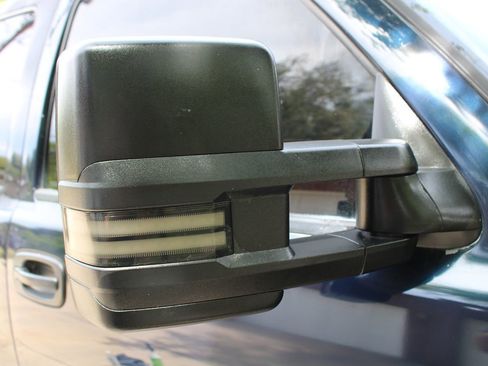 Used 2005 GMC Sierra 2500 SLE w/ Heavy-Duty Power Package AWD/4WD image 51