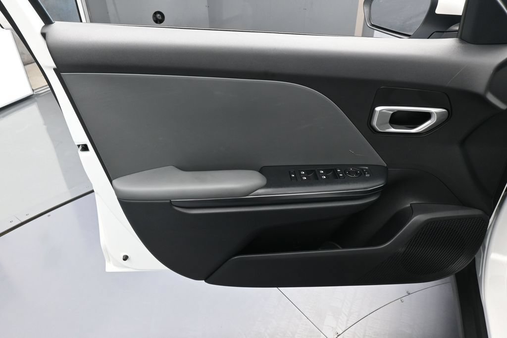 Used 2026 Kia K4 FWD image 13