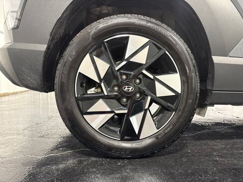 Used 2024 Hyundai Kona SEL FWD image 8