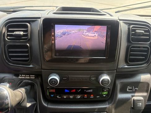 Used 2025 RAM ProMaster 2500 w/ U-Haul Equipment Group FWD image 27