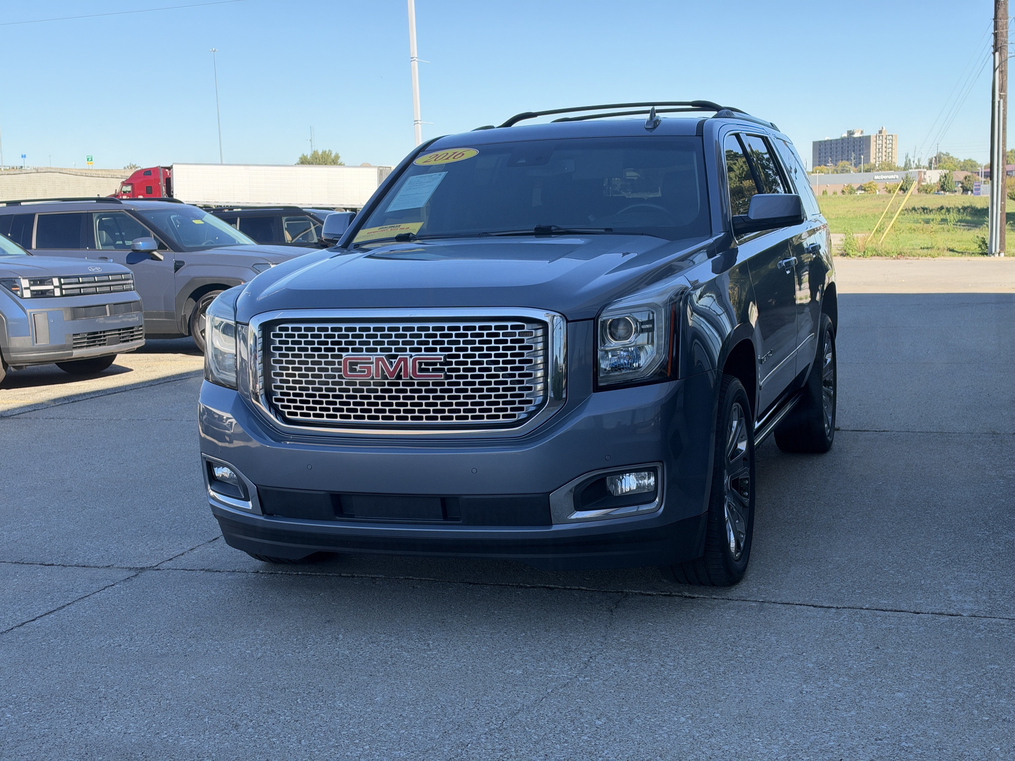 Used 2016 GMC Yukon Denali w/ Open Road Package AWD/4WD image 18