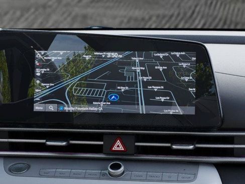 New 2026 Hyundai Elantra Limited FWD image 13