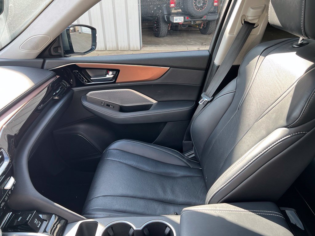Used 2022 Acura MDX w/ Technology Package AWD/4WD image 13