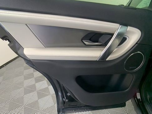 Certified 2024 Land Rover Discovery Sport Dynamic SE image 20