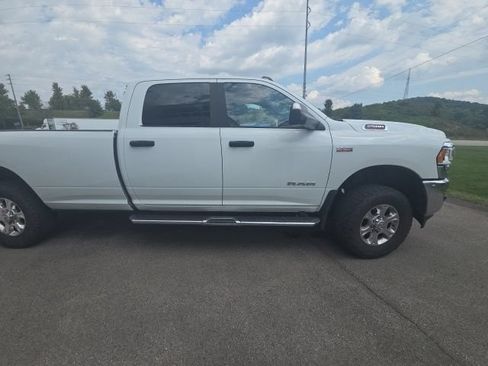 Used 2022 RAM 2500 Big Horn w/ Level C Equiment Group AWD/4WD image 2