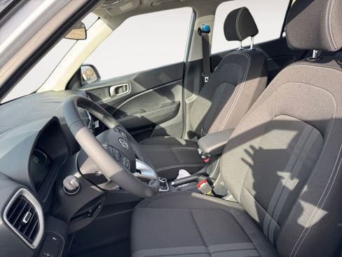 New 2026 Hyundai Venue SEL image 10