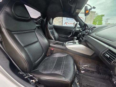 Used 2009 Saturn Sky w/ Premium Trim Package image 9