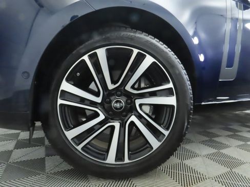 Certified 2023 Land Rover Range Rover SE image 31