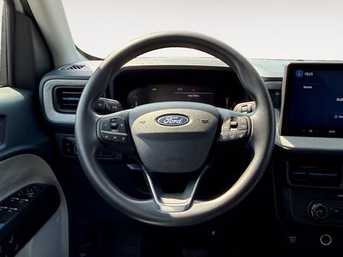 Certified 2025 Ford Maverick XLT FWD image 17