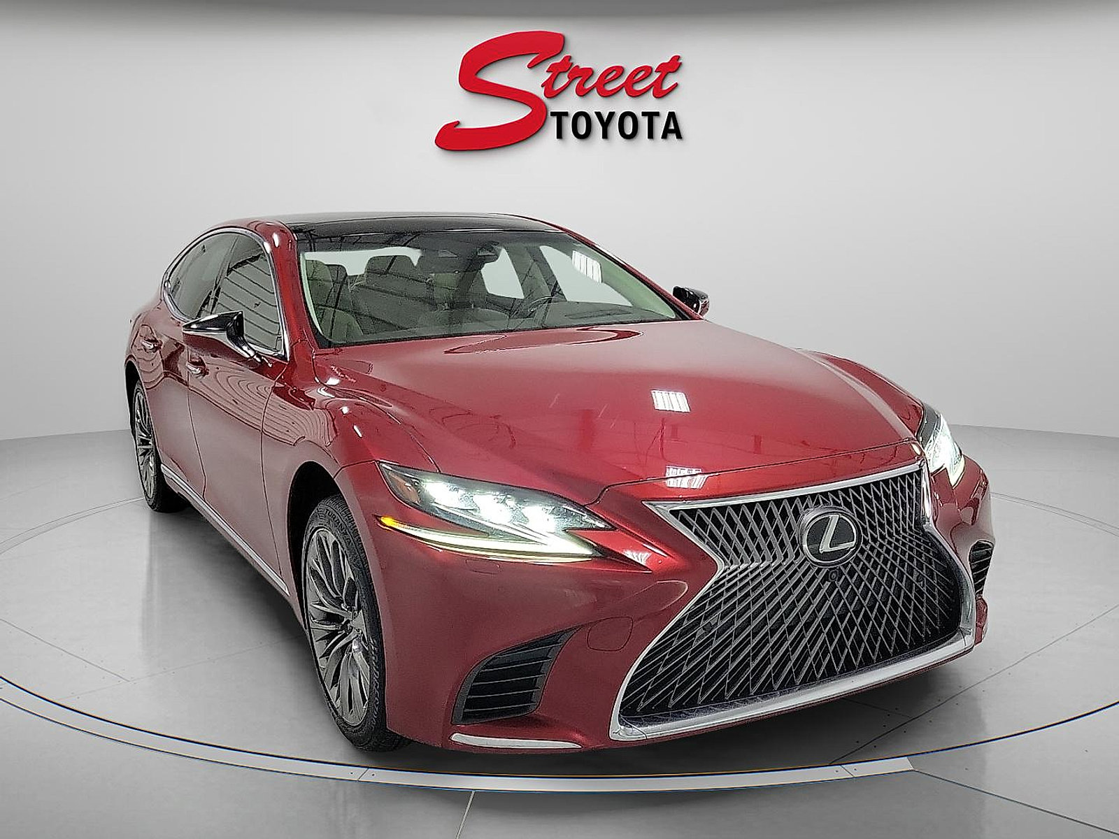 Used 2018 Lexus LS 500 w/ Luxury Package RWD image 5