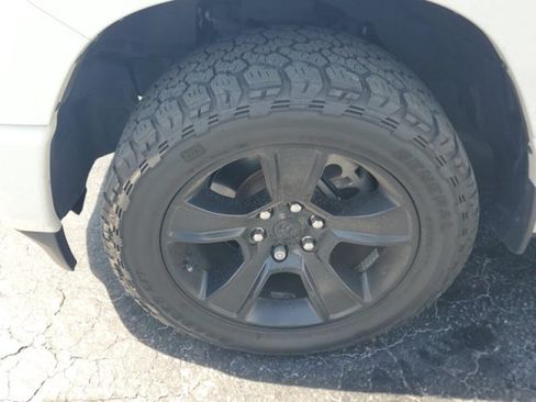 Used 2021 RAM 1500 Big Horn AWD/4WD image 4
