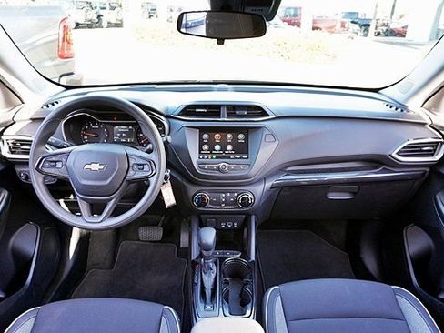 Used 2022 Chevrolet TrailBlazer LS image 18