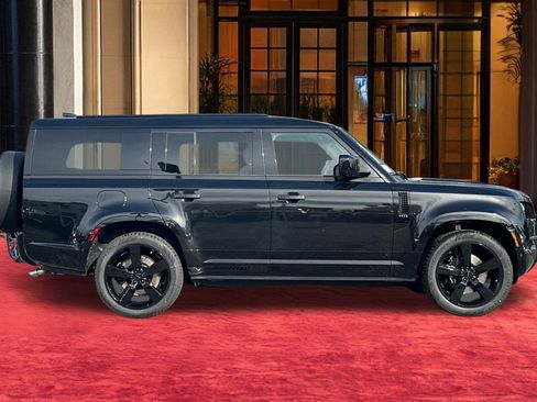 New 2026 Land Rover Defender 130 V8 image 9