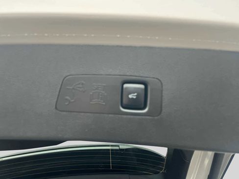 Used 2024 Lincoln Corsair Grand Touring image 23