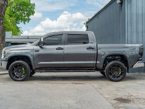 Used 2018 Toyota Tundra SR5 w/ TRD Off Road Package image 3