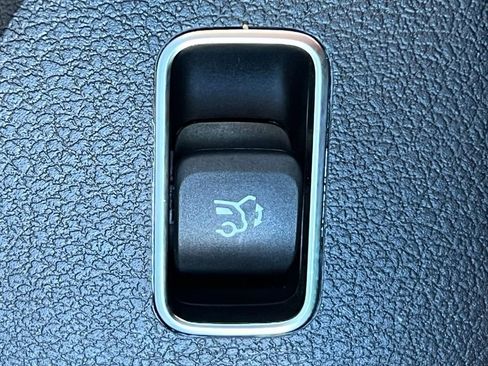 Certified 2022 Mercedes-Benz GLS 450 4MATIC image 41