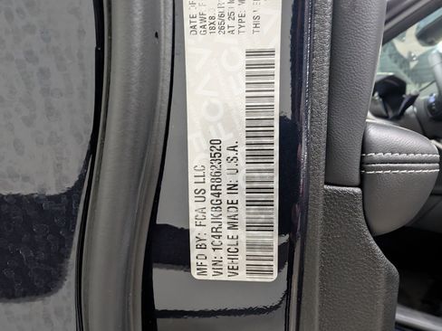 Used 2024 Jeep Grand Cherokee L Limited w/ Trailer Tow Package image 24