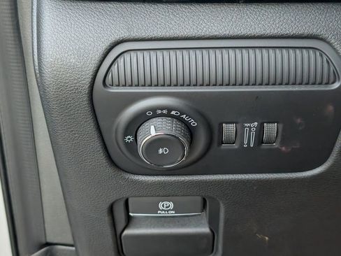 New 2025 Jeep Wagoneer 4WD w/ Convenience Group I image 25