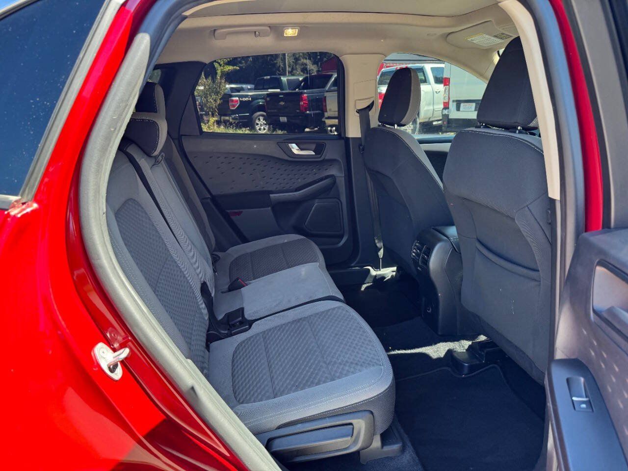 Used 2020 Ford Escape SE FWD image 43