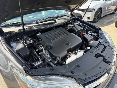 Used 2017 Toyota Camry XSE FWD image 26