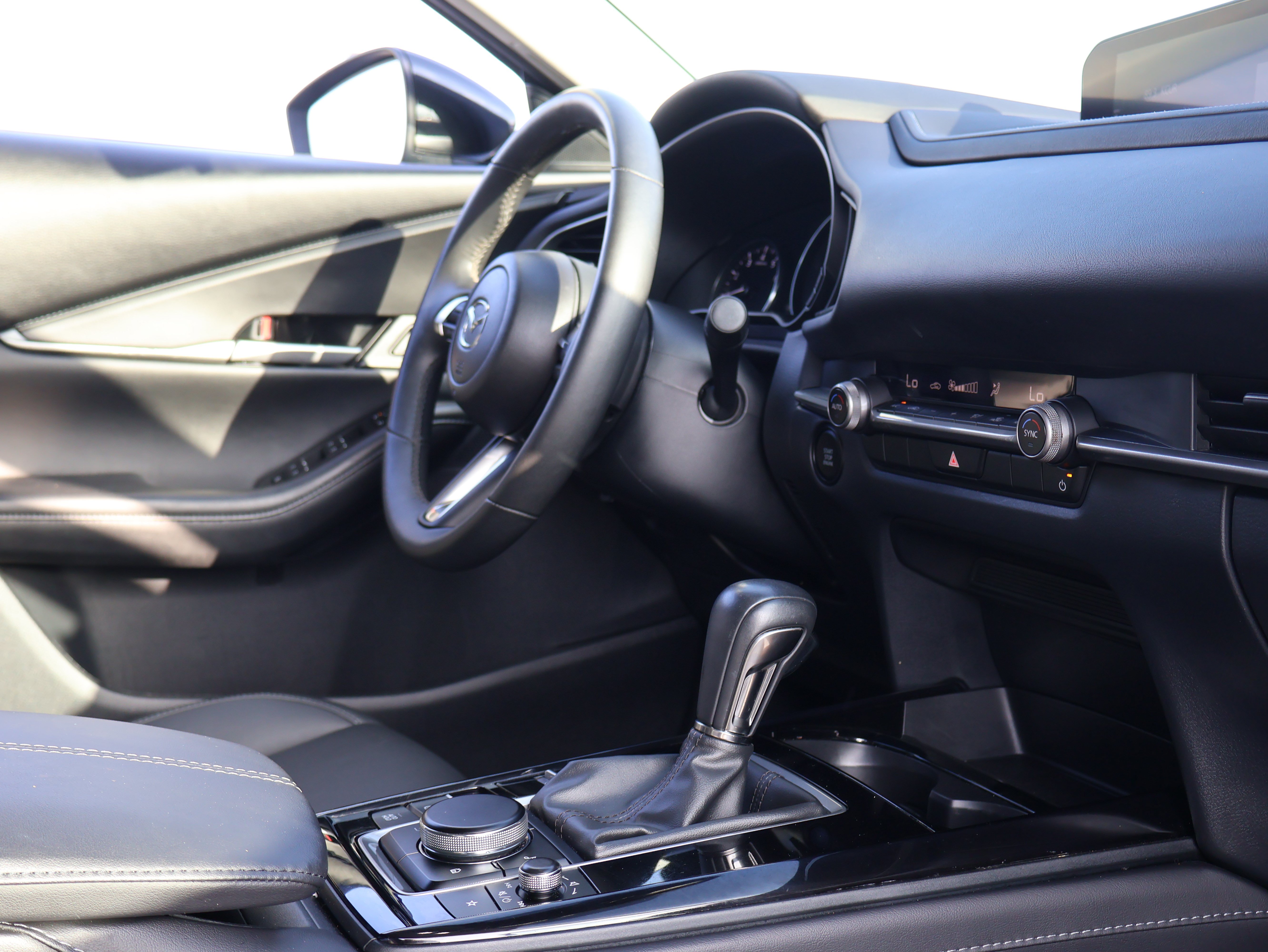 Used 2024 MAZDA CX-30 AWD 2.5 S w/ Select Sport Pkg image 9