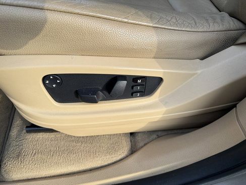 Used 2011 BMW X5 xDrive35i image 22