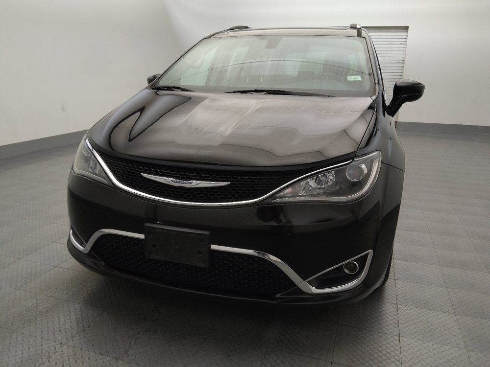 Used 2017 Chrysler Pacifica Touring-L Plus FWD image 15