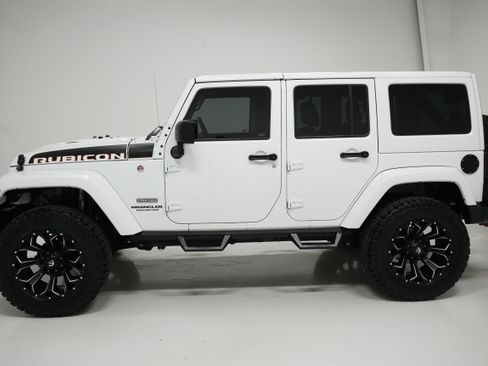 Used 2017 Jeep Wrangler Unlimited Rubicon image 6