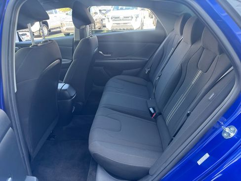 Used 2024 Hyundai Elantra SEL FWD image 16