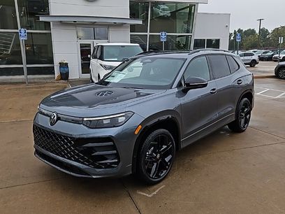 New 2026 Volkswagen Tiguan SE R-Line