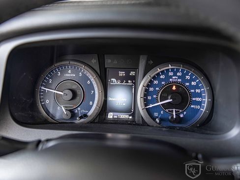 Used 2019 Toyota Sienna Limited image 23