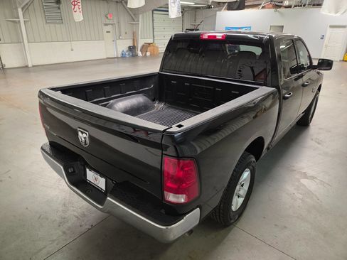 Used 2022 RAM 1500 Classic SLT RWD image 7