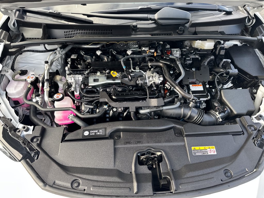 Certified 2026 Toyota Prius FWD image 28