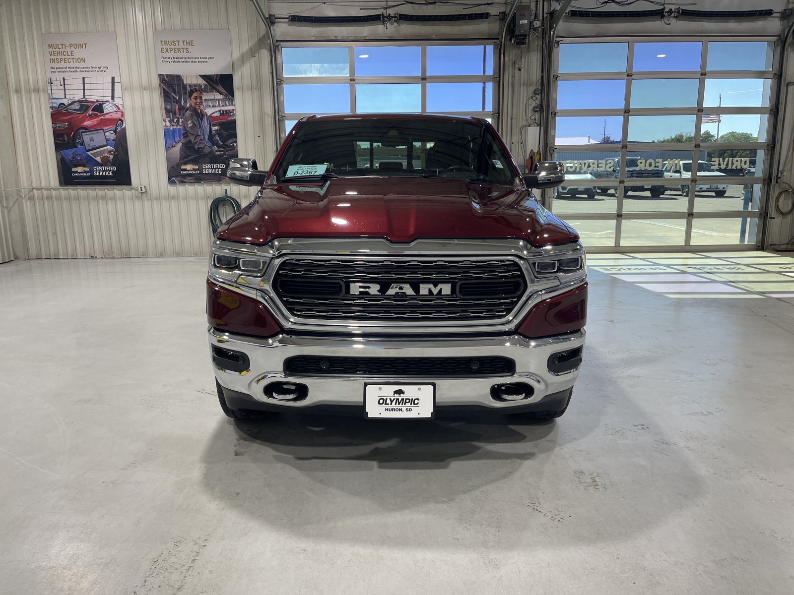 Used 2023 RAM 1500 Limited AWD/4WD image 3