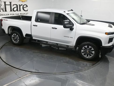 New 2026 Chevrolet Silverado 2500 Custom w/ Custom Convenience Package image 16