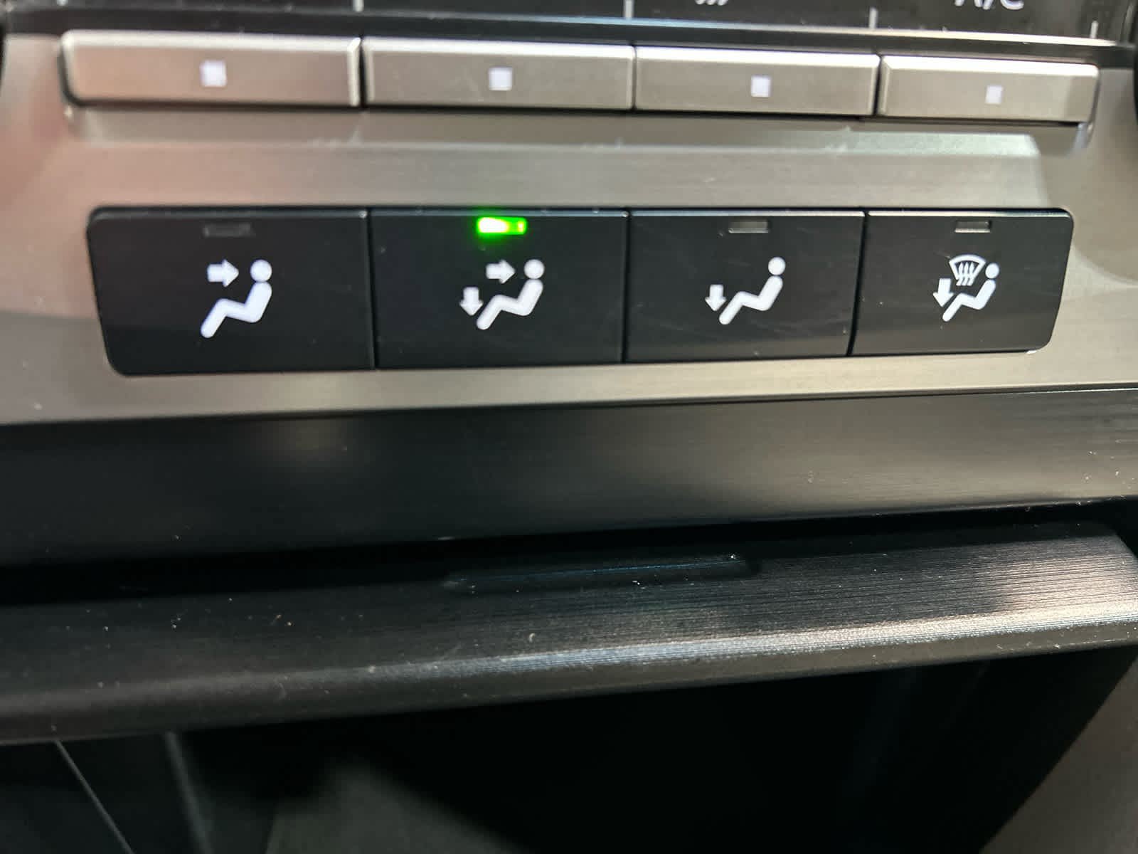 Used 2012 Toyota Camry LE FWD image 22