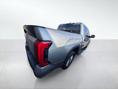 Used 2022 Toyota Tundra SR5 w/ Convenience Package image 3