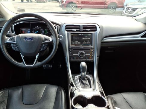 Used 2016 Ford Fusion Titanium AWD/4WD image 7